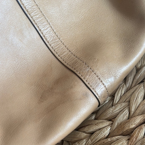 Coach Tan Leather Shoulder Bag - Picture 10 of 11
